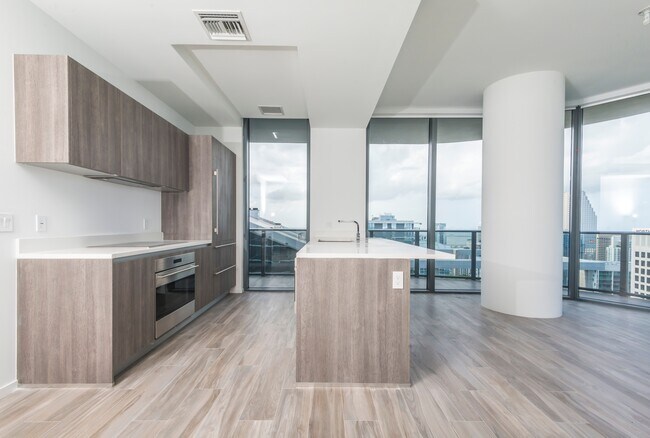 Foto del edificio - 801 S Miami Ave