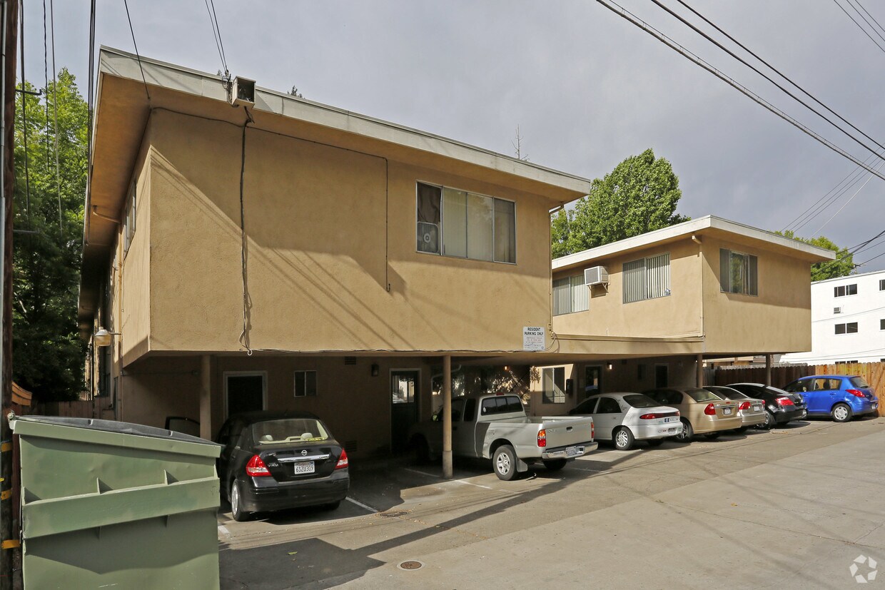 Building Photo - 2519-2525 H St