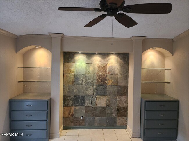 Building Photo - 3115 Sal Berroteran Dr