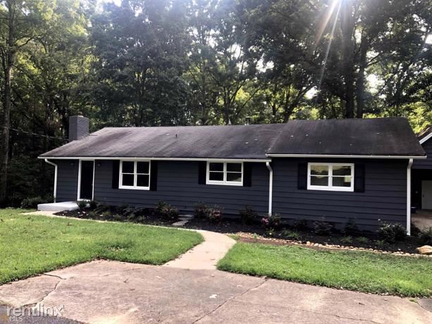 Primary Photo - 4 br, 2 bath House - 145 Clark Drive