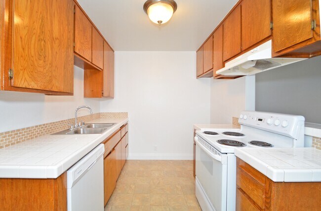 Foto del edificio - 3900 E 11th St