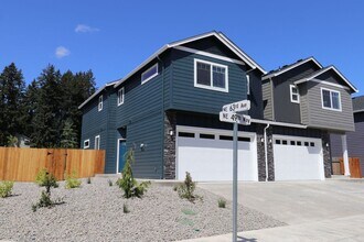 Building Photo - 6302 NE 49th St