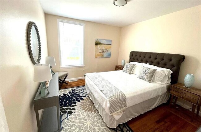 Foto del edificio - 191 Coggeshall Ave