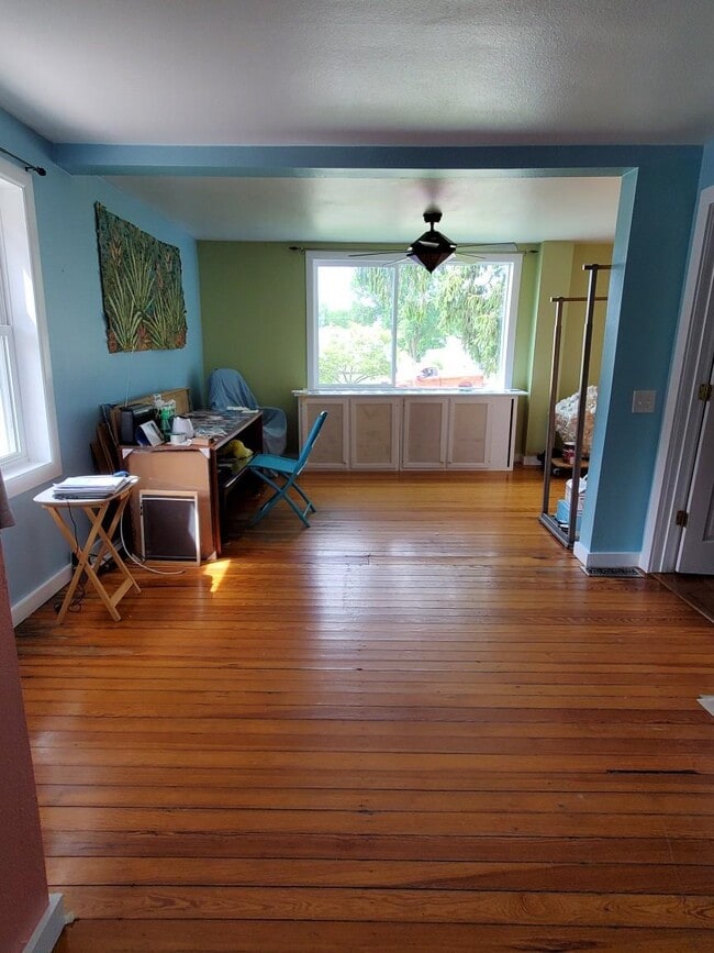 Foto del edificio - 100 Commercial St