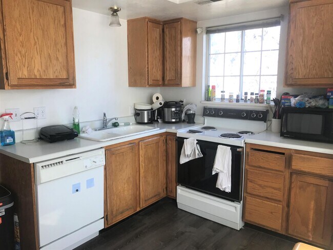 Foto del edificio - 565 N 300 E