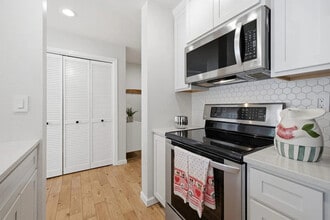 Building Photo - 4151 El Camino Way