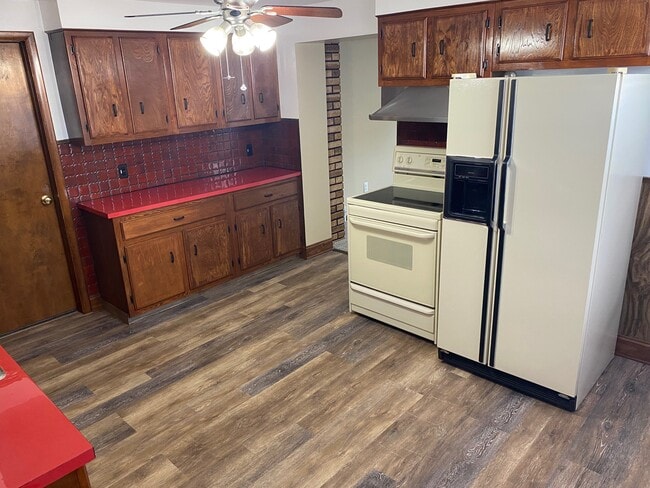 Building Photo - 208 Jefferson Ave