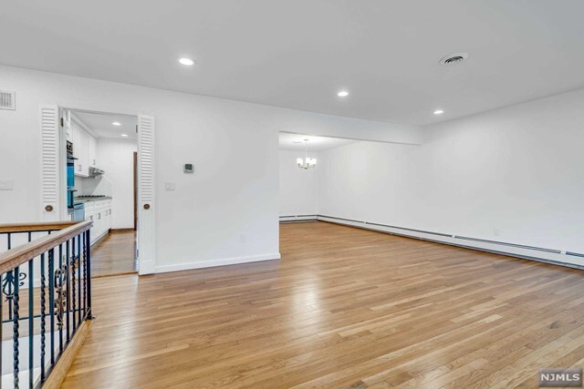 Building Photo - 61 Lenox Ave