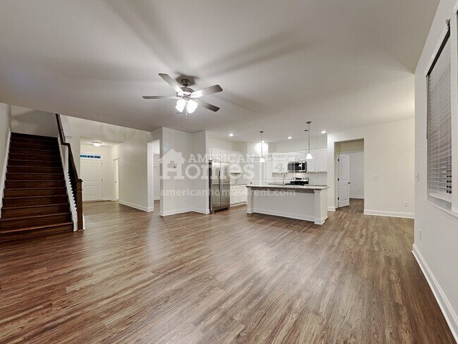 Foto del edificio - 5045 Hudson Valley Drive