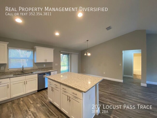 Foto del edificio - Silver Springs Shores - Welcome Home
