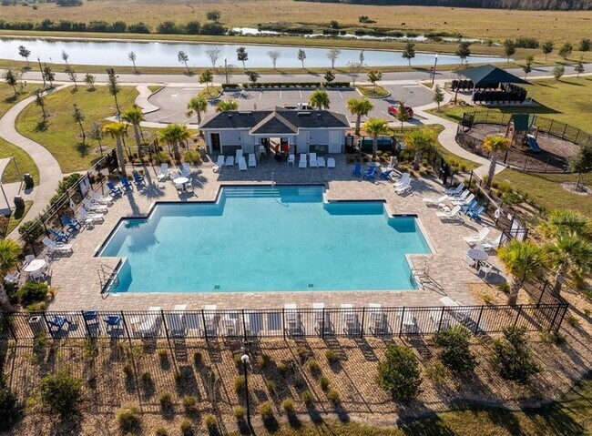 Foto del edificio - 5391 Preserve Blvd