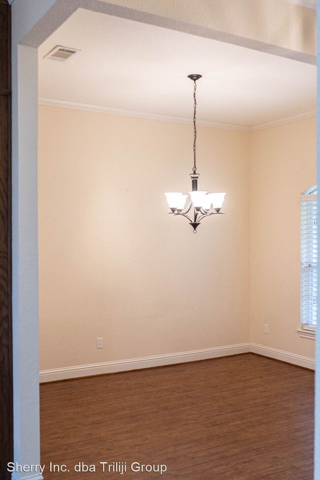 Building Photo - 4 br, 3 bath House - 103 Pinnicle Ct.