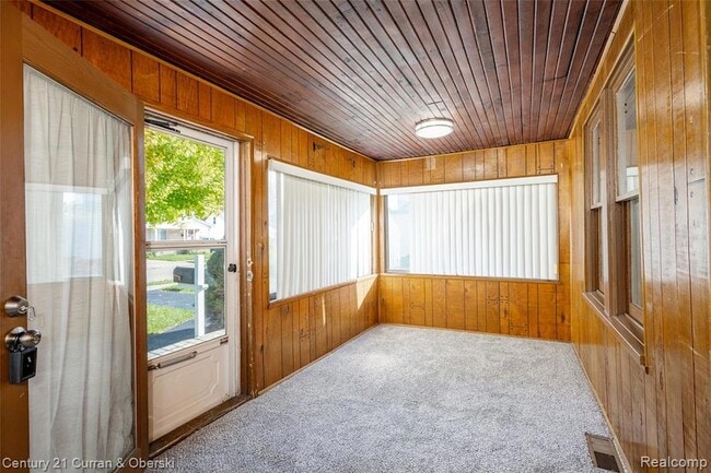 Foto del edificio - 26361 Parkington St