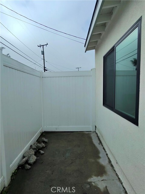 Building Photo - 5130 E Burnett St