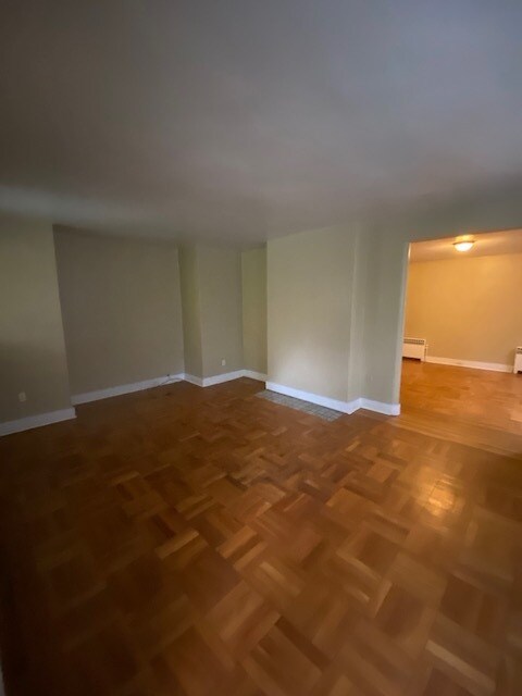 Sala de estar - 6307 Morrowfield Ave