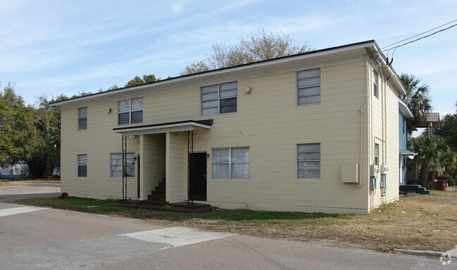 Building Photo - 1805 Cleveland St