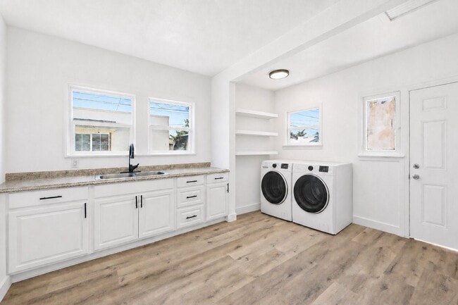 Photo - 1510 W 52nd St Apartment