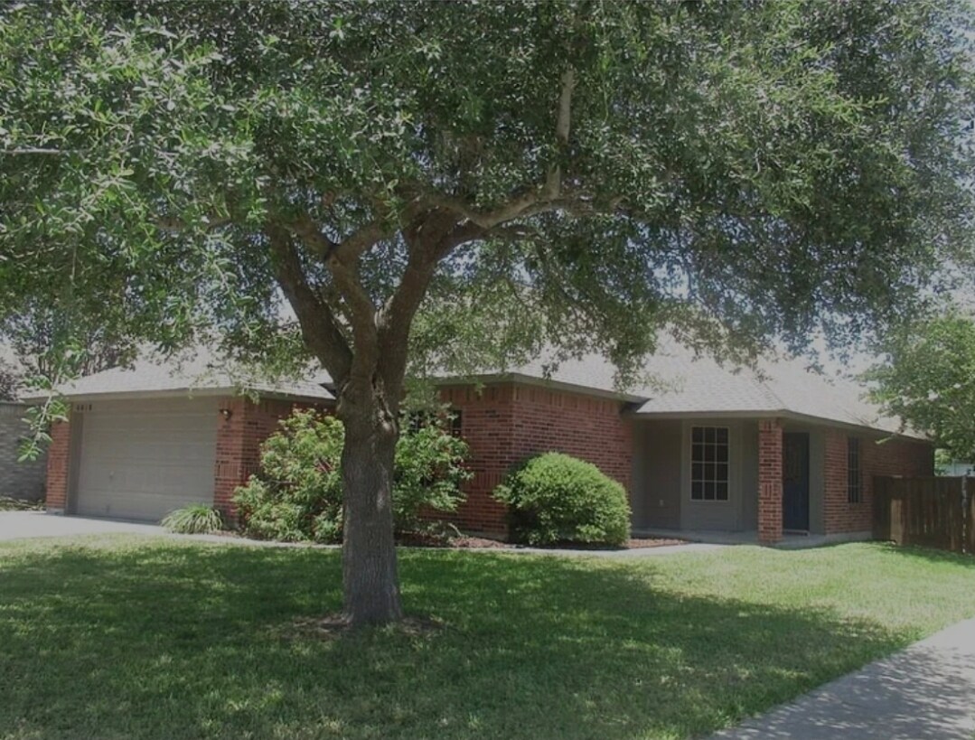 Foto principal - 6018 Sutherland Dr