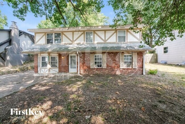 Building Photo - 5641 N Drury Ave