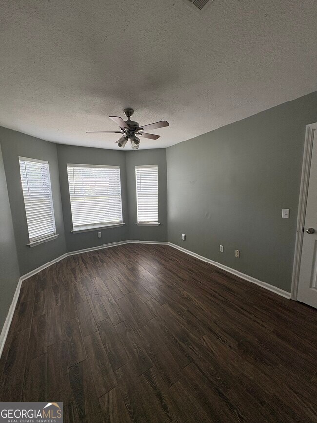 Foto del edificio - 112 Boxwood Ct