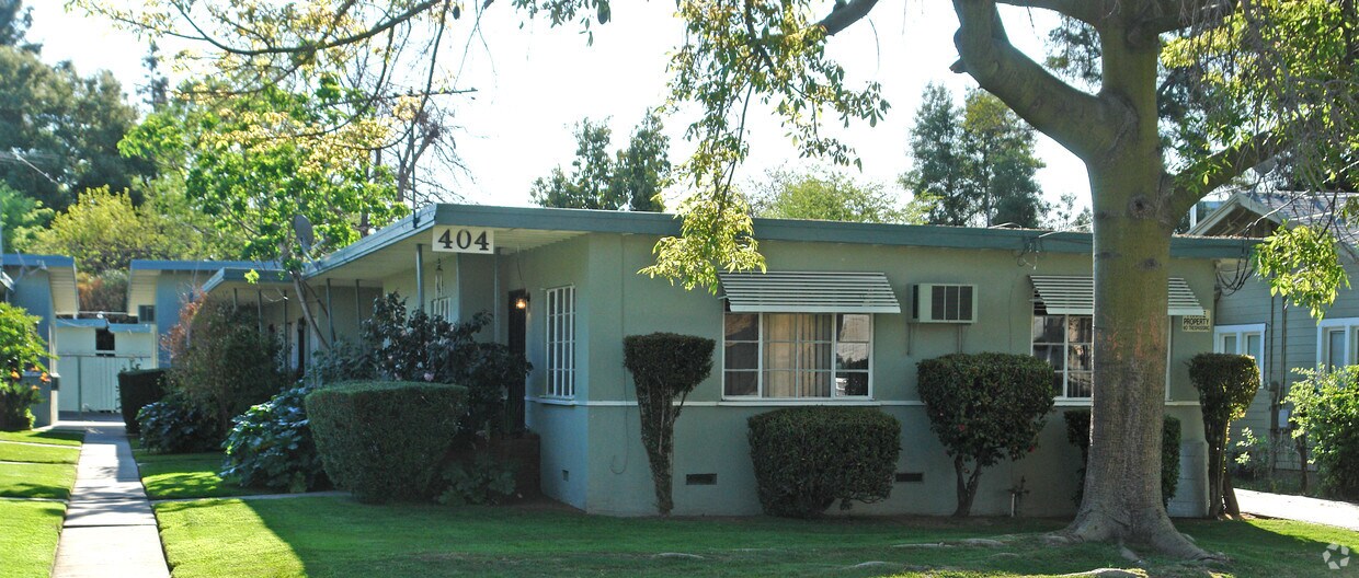 Building Photo - 404 - 414 Holliston Ave