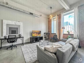 Building Photo - 555 Evergreen St