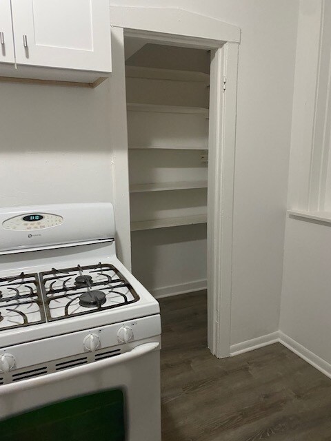 Foto del edificio - 5040 W 18th St