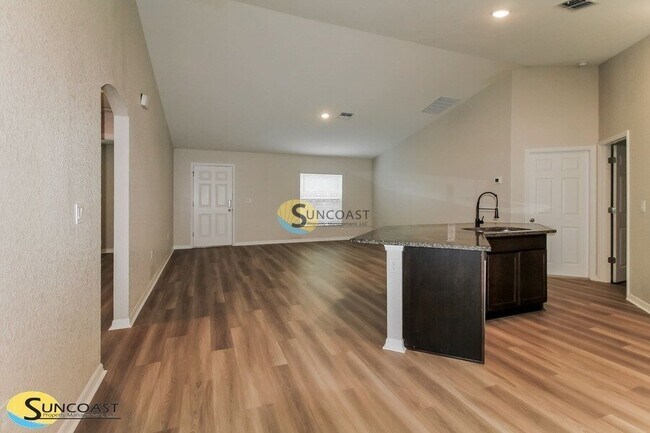 Building Photo - 19 Locust Lane Ter