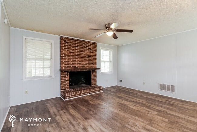 Building Photo - 230 Quail Creek Dr