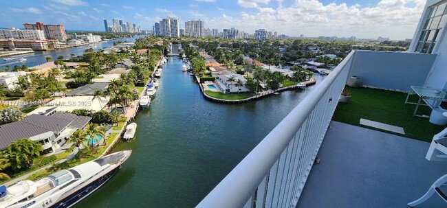 Foto del edificio - 137 Golden Isles Dr