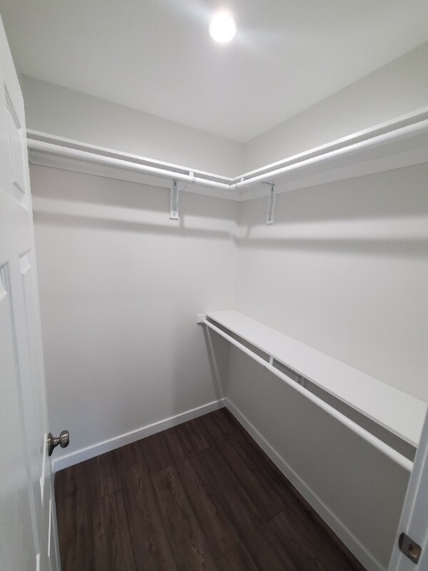 Building Photo - 513 W 103rd St