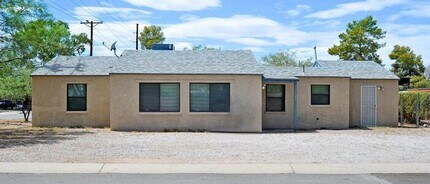 Building Photo - 2605 N Palo Verde Ave