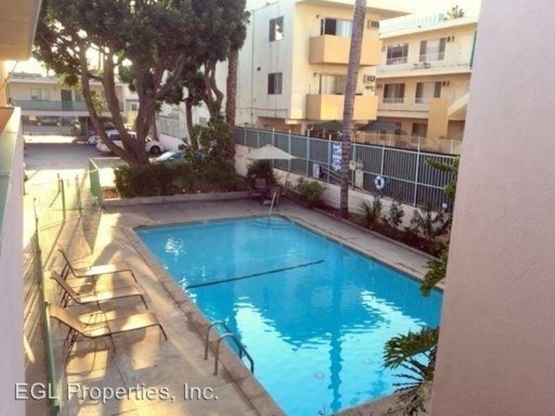 1555 N Bronson Ave, Los Angeles, CA 90028 Apartments in Los Angeles