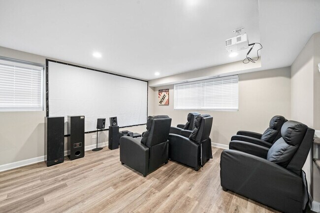 Foto del edificio - 820 Shawnee Dr