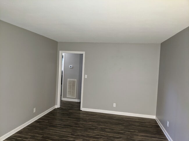 Building Photo - 4812 Eula Cir