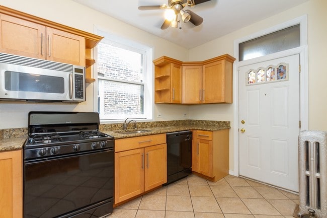 Foto del edificio - 644 E 51st St