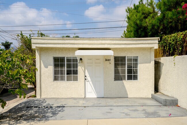 Foto del edificio - 1449 E Garfield Ave