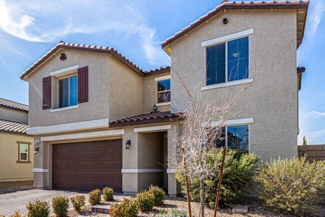 Foto del edificio - Southern Highlands Home with Loft & Patio!