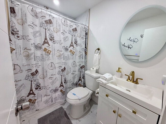 Foto del edificio - 2970 NW 187th St
