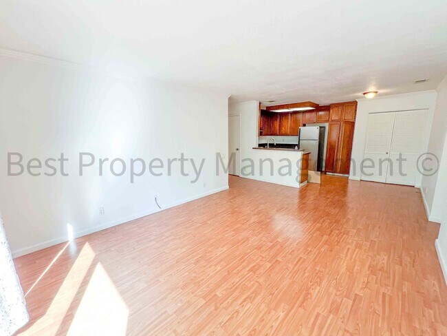 Foto del edificio - Perfect Shape Warm Springs Condo next to J...