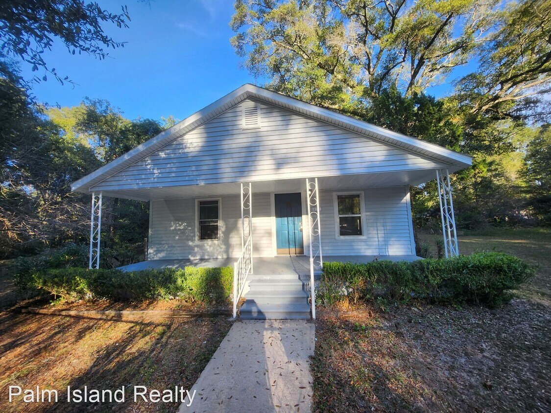 Primary Photo - 3 br, 1 bath House - 4645 Johnson St.