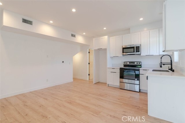 Foto del edificio - 6835 Yolanda Ave