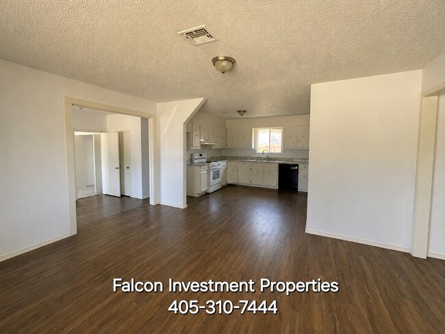 Foto del edificio - 3156 SW 71st St