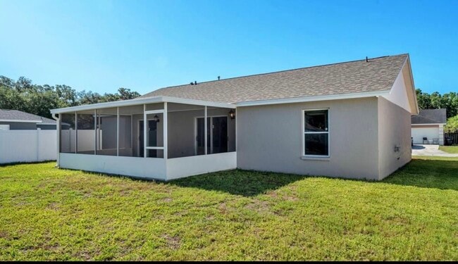 Building Photo - 6714 Shepherd Oaks St