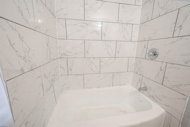 Foto del edificio - 5619 Willow Glen Dr