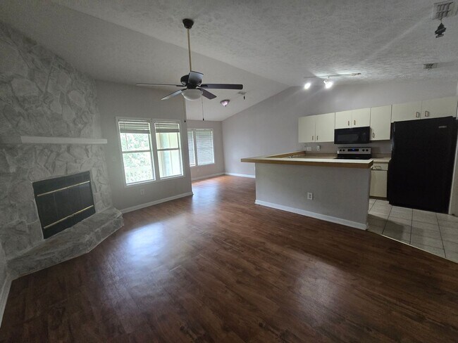 Building Photo - 6740-9 Willowbrook~ Stewarts Creek I