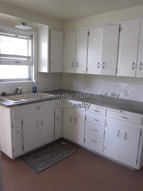 Foto del edificio - 2338 W Walton Ave