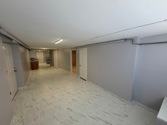 Foto del edificio - 3914 W Diversey Ave