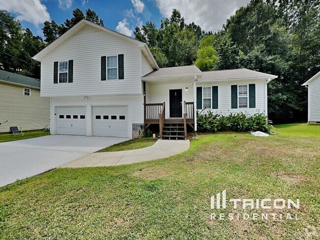 Building Photo - 372 River Trace Dr