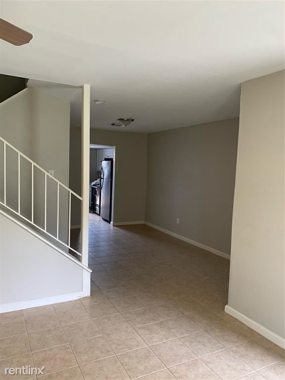 Building Photo - 3 br, 2.5 bath Townhome - 171 Casa Grande ...
